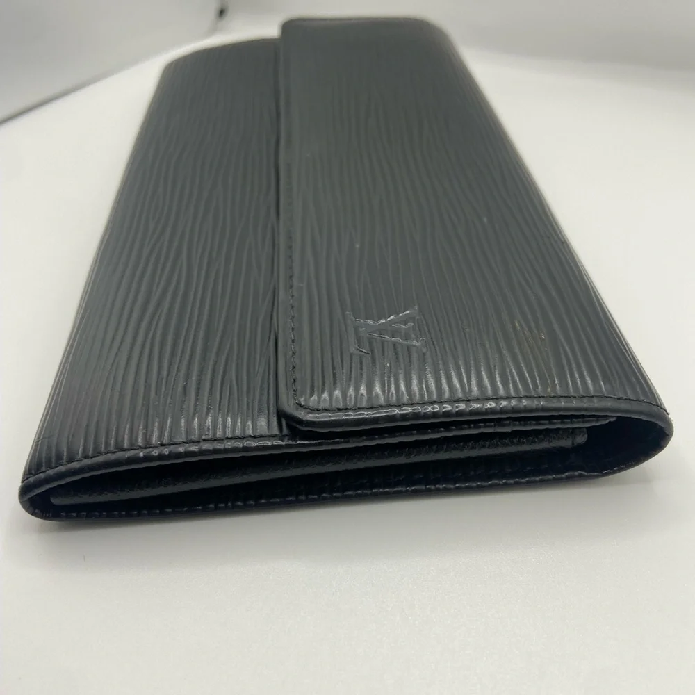 Louis Vuitton Epi Leather Textured Wallet